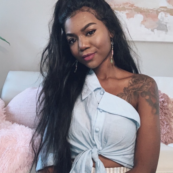 Meet Your Posher, Aja. - Picture 6 of 6